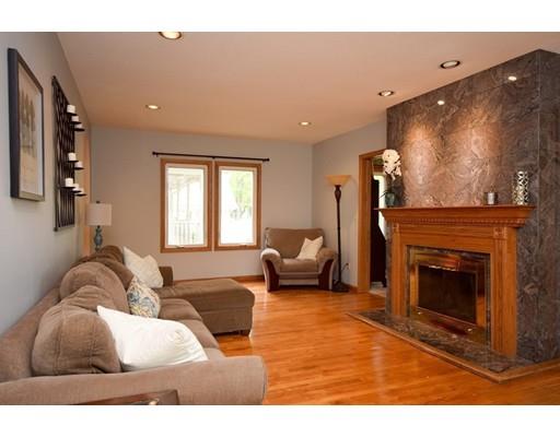 76 Bronson Ter, Springfield, MA 01108 photo 7