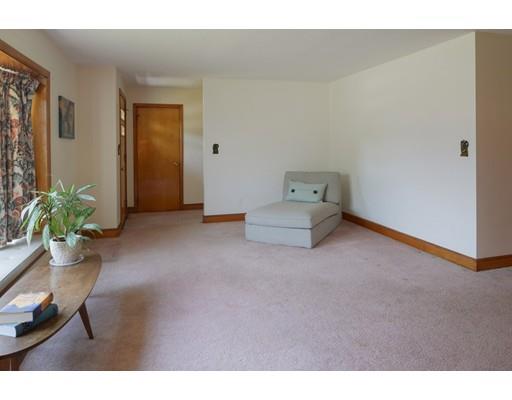 7 Michael Rd, Beverly, MA 01915 photo 4