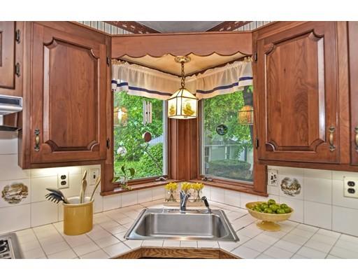 28 Riverside Pl, Walpole, MA 02081 photo 3
