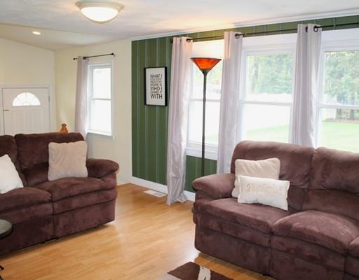 15 Nelson Ave, Reading, MA 01867 photo 5