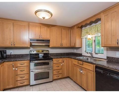 16 Windsor Rd, Beverly, MA 01915 photo 6