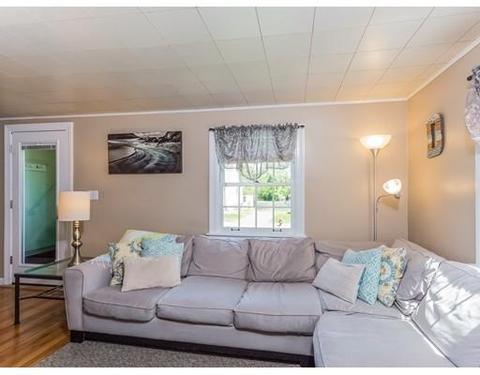 16 Windsor Rd, Beverly, MA 01915 photo 11