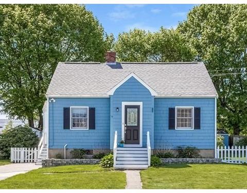 16 Windsor Rd, Beverly, MA 01915 photo 2