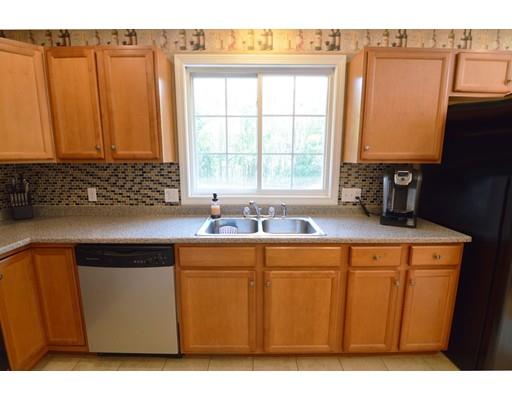187 Lucerne Rd, Springfield, MA 01119 photo 6