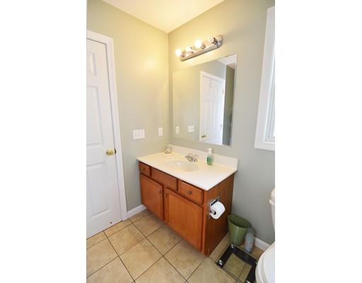 187 Lucerne Rd, Springfield, MA 01119 photo 9