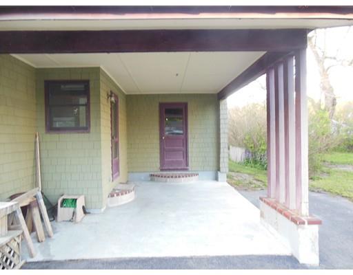 9 Vine St, Gloucester, MA 01930 photo 6
