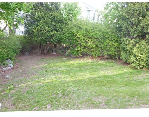 9 Vine St, Gloucester, MA 01930 photo 5
