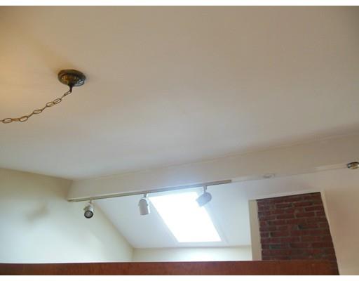 9 Vine St, Gloucester, MA 01930 photo 16