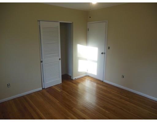 9 Vine St, Gloucester, MA 01930 photo 17