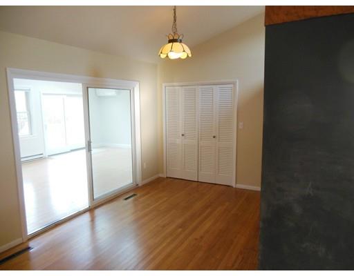 9 Vine St, Gloucester, MA 01930 photo 13