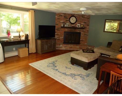 7 Broad St, Danvers, MA 01923 photo 4