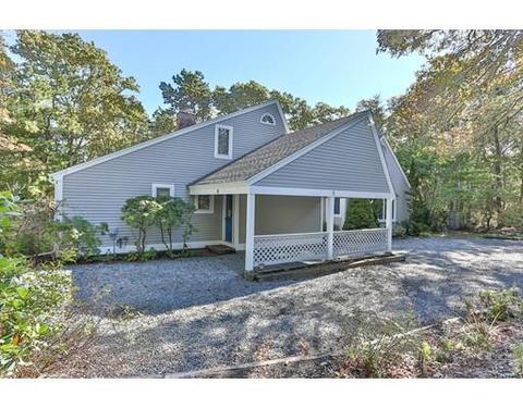 5 The Hacking Cir, Mashpee, MA 02649 photo 4