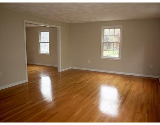 76 Colburn Rd, Reading, MA 01867 photo 4