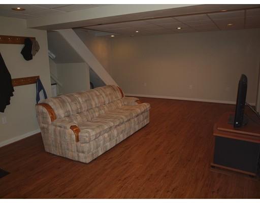 76 Colburn Rd, Reading, MA 01867 photo 24