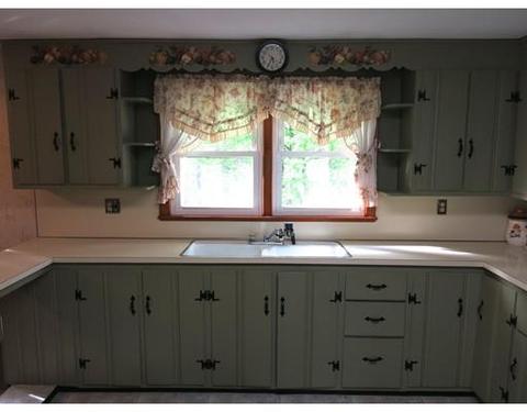 955 Ryan Rd, Florence, MA 01062 photo 3