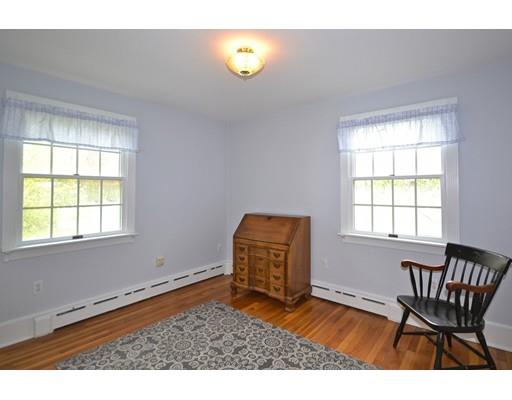 18 Hamlet St, Fairhaven, MA 02719 photo 10