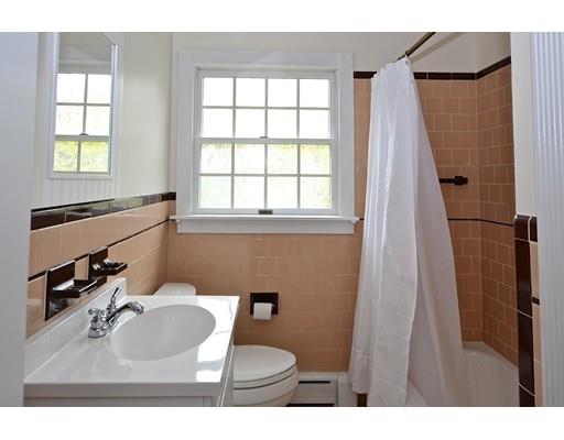 18 Hamlet St, Fairhaven, MA 02719 photo 11