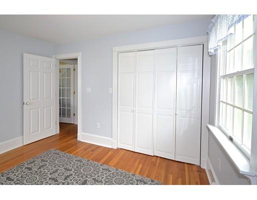 18 Hamlet St, Fairhaven, MA 02719 photo 9