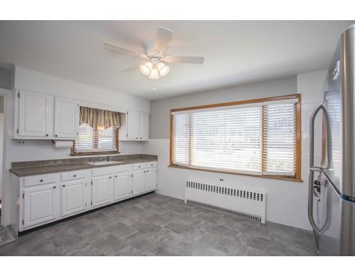 362 Center St, Fall River, MA 02724 photo 6