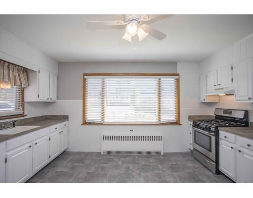 362 Center St, Fall River, MA 02724 photo 5