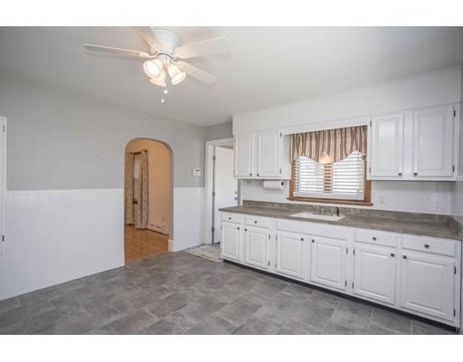 362 Center St, Fall River, MA 02724 photo 7