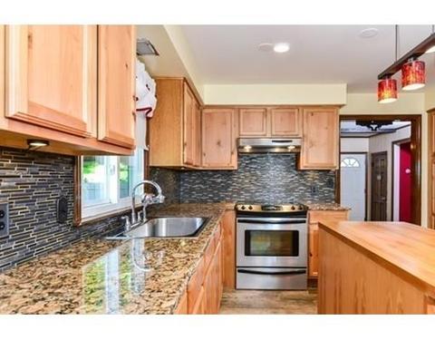 88 Jones St, Fall River, MA 02720 photo 3