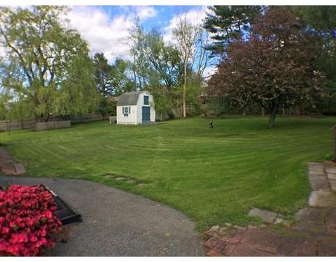 402 Bailey St, Fall River, MA 02724 photo 8