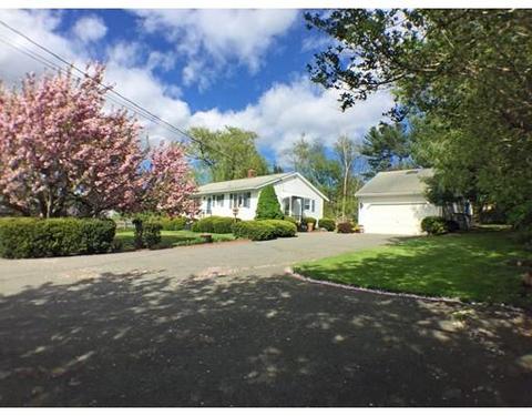 402 Bailey St, Fall River, MA 02724 photo 4