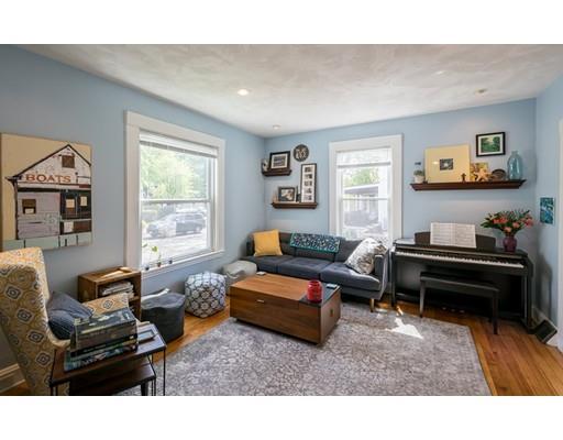 11 Beacon St, Danvers, MA 01923 photo 3