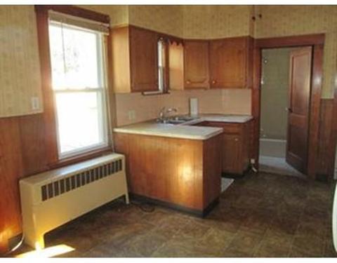 3 Burton St, Worcester, MA 01607 photo 8