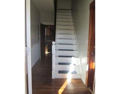 3 Burton St, Worcester, MA 01607 photo 4
