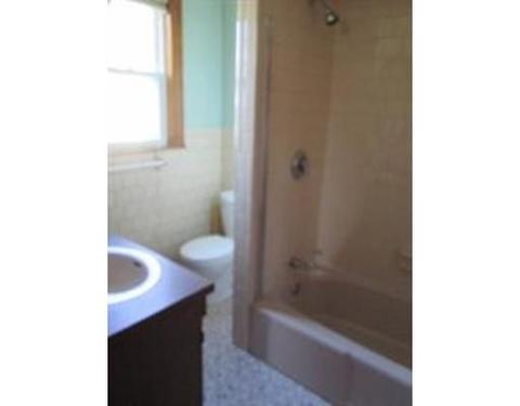 3 Burton St, Worcester, MA 01607 photo 12
