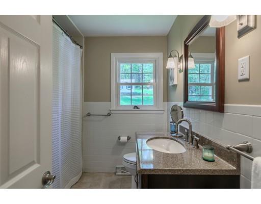 60 West St, Georgetown, MA 01833 photo 9
