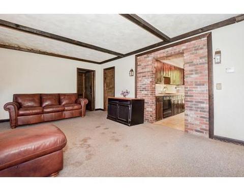 38 W Point Rd, Webster, MA 01570 photo 6