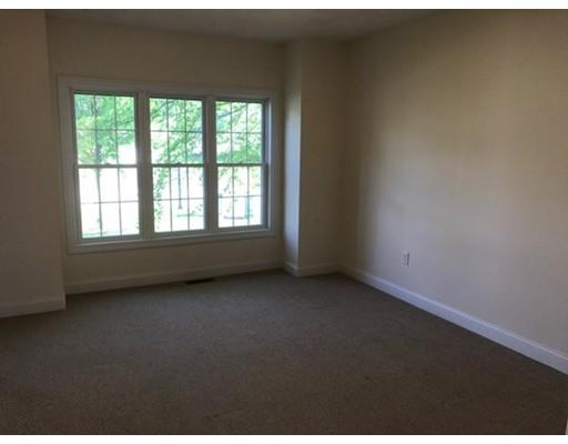 27 Regency Dr, Dracut, MA 01826 photo 12