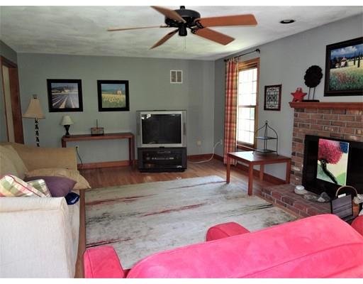 5 Dix Rd, Franklin, MA 02038 photo 9