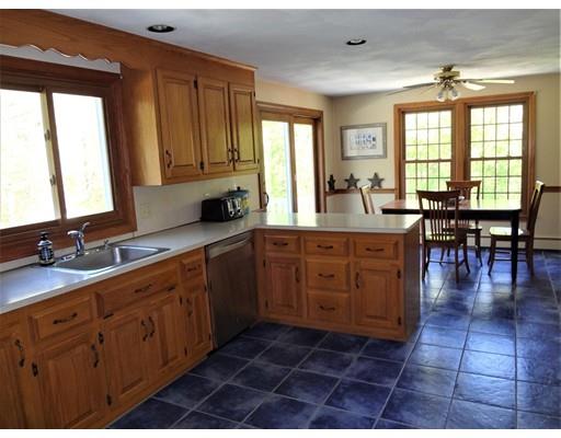 5 Dix Rd, Franklin, MA 02038 photo 11