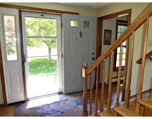 5 Dix Rd, Franklin, MA 02038 photo 4