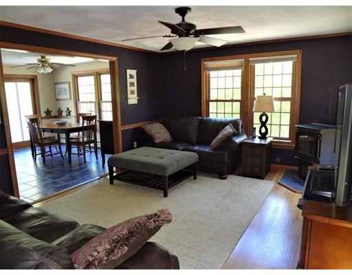 5 Dix Rd, Franklin, MA 02038 photo 6