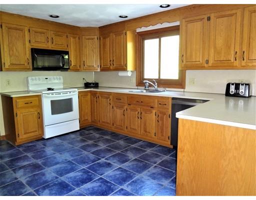 5 Dix Rd, Franklin, MA 02038 photo 12