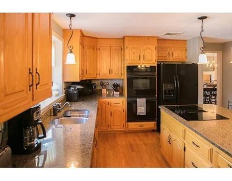6 Mill River Dr, Mendon, MA 01756 photo 7
