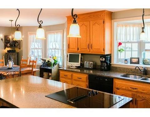 6 Mill River Dr, Mendon, MA 01756 photo 8