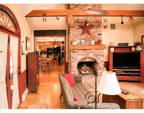 6 Mill River Dr, Mendon, MA 01756 photo 5