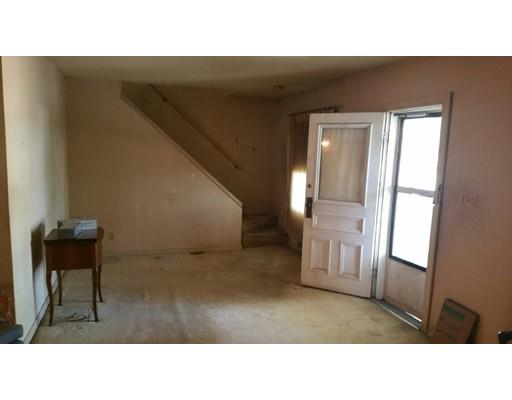 96 Paradise St, Springfield, MA 01129 photo 2