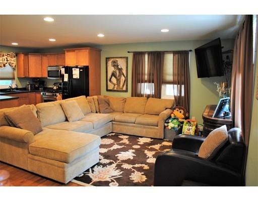29 Clark St, Danvers, MA 01923 photo 17