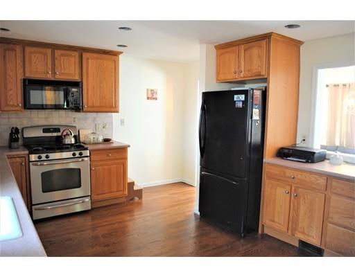 29 Clark St, Danvers, MA 01923 photo 8