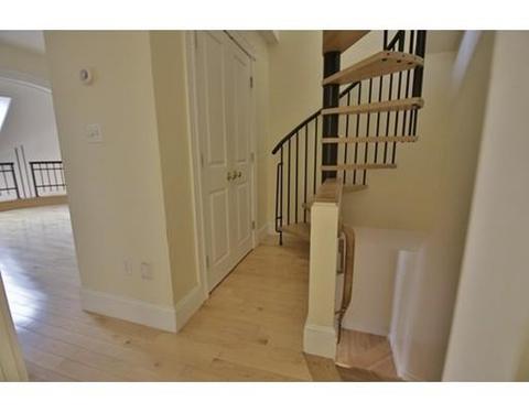 80 Prospect St #8, Gloucester, MA 01930 photo 17