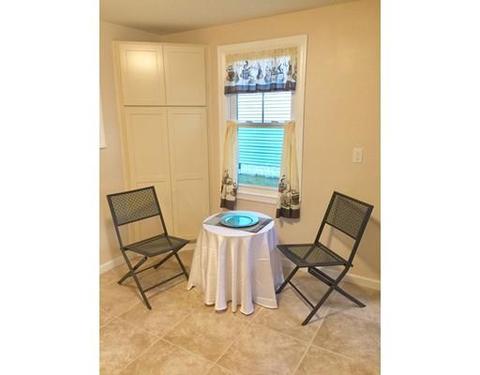 174 Powell Ave, Springfield, MA 01118 photo 8