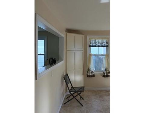 174 Powell Ave, Springfield, MA 01118 photo 11