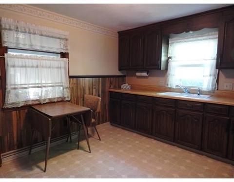8 Williams St, Easthampton, MA 01027 photo 14